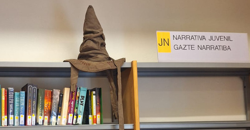 jovenes y día del libro